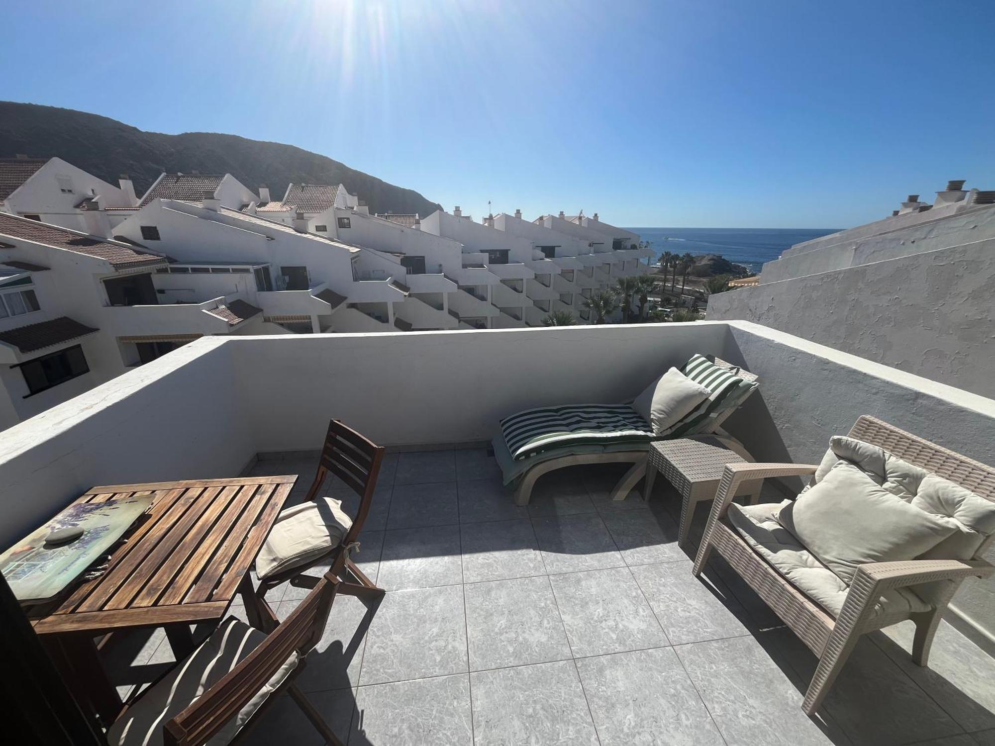 Апартаменты Sea View Penthouse With Large Terrace Лос Кристианос Экстерьер фото