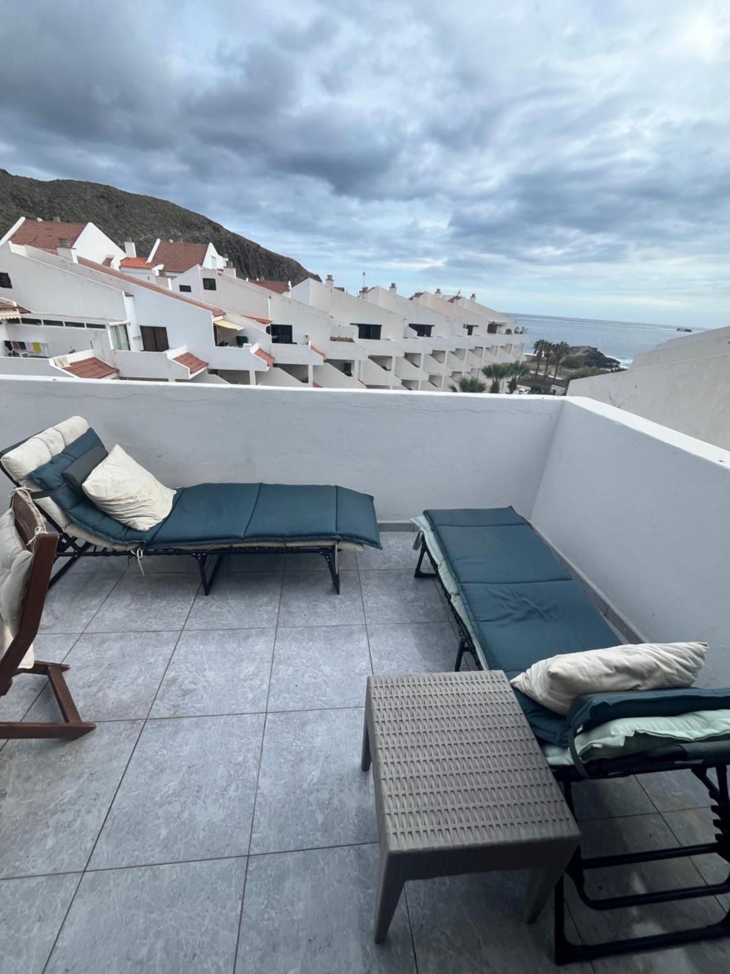 Апартаменты Sea View Penthouse With Large Terrace Лос Кристианос Экстерьер фото